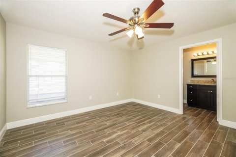 Villa ou maison à louer à Kissimmee, Floride: 3 chambres, 110.37 m2 № 2418926 - photo 8