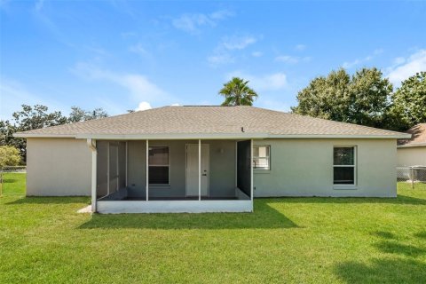Villa ou maison à louer à Kissimmee, Floride: 3 chambres, 110.37 m2 № 2418926 - photo 15