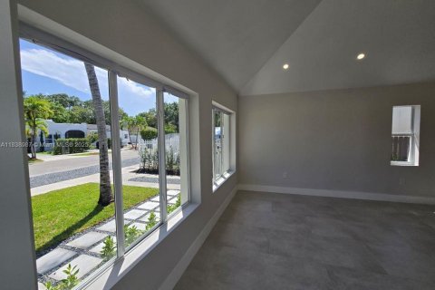 Commercial property in Miami, Florida 93.46 sq.m. № 1828943 - photo 23