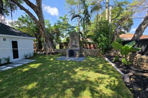Commercial property in Miami, Florida 93.46 sq.m. № 1828943 - photo 22
