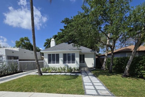 Commercial property in Miami, Florida 93.46 sq.m. № 1828943 - photo 4