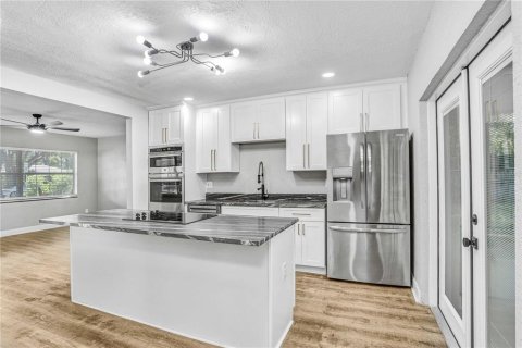 Villa ou maison à louer à Auburndale, Floride: 3 chambres, 134.89 m2 № 1800258 - photo 12