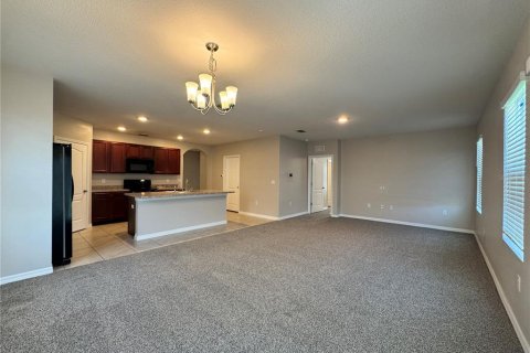 Casa en venta en Winter Haven, Florida, 4 dormitorios, 162.39 m2 № 1849504 - foto 3