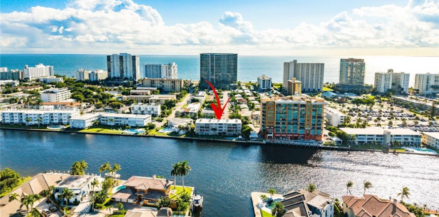 Condo in Pompano Beach, Florida, 2 bedrooms  № 1948144