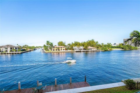Condo in Pompano Beach, Florida, 2 bedrooms  № 1948144 - photo 25