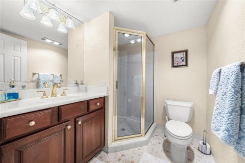 Condo in Pompano Beach, Florida, 2 bedrooms  № 1948144 - photo 24
