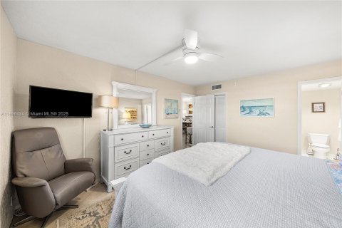 Condo in Pompano Beach, Florida, 2 bedrooms  № 1948144 - photo 22