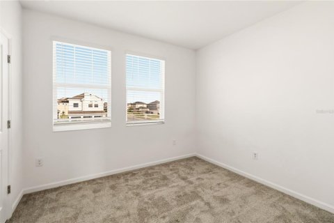 House in Kissimmee, Florida 3 bedrooms, 167.41 sq.m. № 2115206 - photo 19
