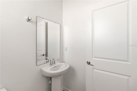 House in Kissimmee, Florida 3 bedrooms, 167.41 sq.m. № 2115206 - photo 12