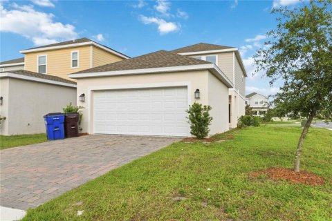 House in Kissimmee, Florida 3 bedrooms, 167.41 sq.m. № 2115206 - photo 24