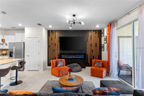 Townhouse in Davenport, Florida 5 bedrooms, 211.91 sq.m. № 1853132 - photo 1