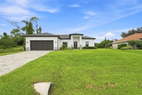 Villa ou maison à North Port, Floride 3 chambres, 136.38 m2 № 2349322