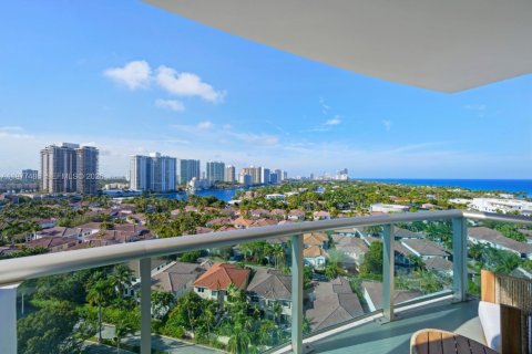 Condo à Sunny Isles Beach, Floride, 1 chambre  № 2042382