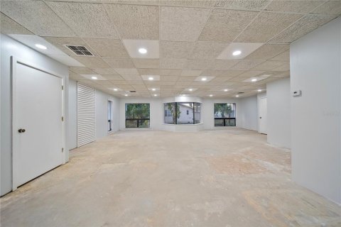 Immobilier commercial à vendre à New Port Richey, Floride: 325.16 m2 № 1636212 - photo 20