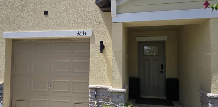 Touwnhouse à Tampa, Floride 4 chambres, 192.96 m2 № 1846796