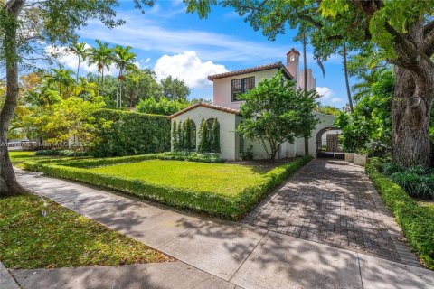 Villa ou maison à vendre à Miami, Floride: 4 chambres, 248.23 m2 № 1633522 - photo 4