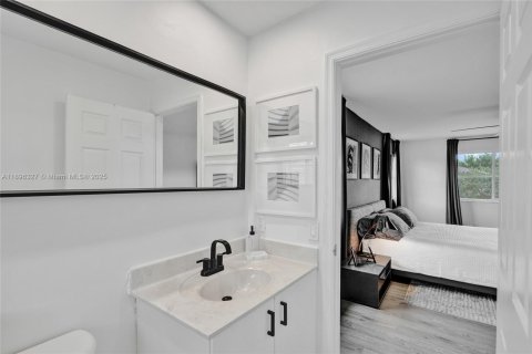 Casa en alquiler en Weston, Florida, 4 dormitorios, 185.53 m2 № 2014368 - foto 22