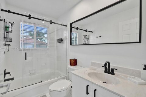 Casa en alquiler en Weston, Florida, 4 dormitorios, 185.53 m2 № 2014368 - foto 23