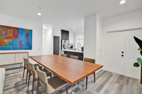 Casa en alquiler en Weston, Florida, 4 dormitorios, 185.53 m2 № 2014368 - foto 18