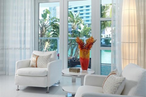 Condominio en venta en Miami Beach, Florida, 3 dormitorios № 2032835 - foto 17