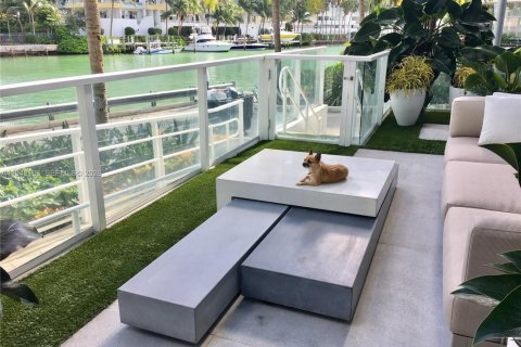 Condominio en venta en Miami Beach, Florida, 3 dormitorios № 2032835 - foto 5