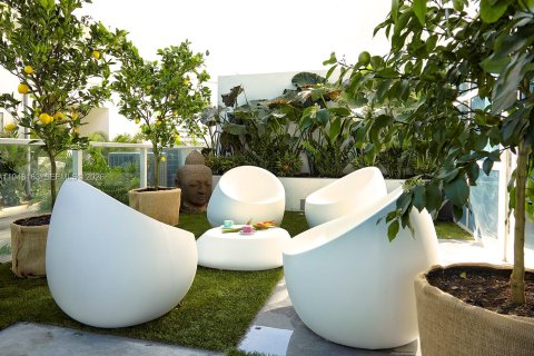 Condominio en venta en Miami Beach, Florida, 3 dormitorios № 2032835 - foto 15