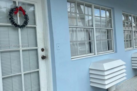 Studio in the Condo in Miami Beach, Florida  № 1986360