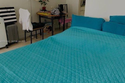 Condo in Miami Beach, Florida  № 1986360 - photo 3