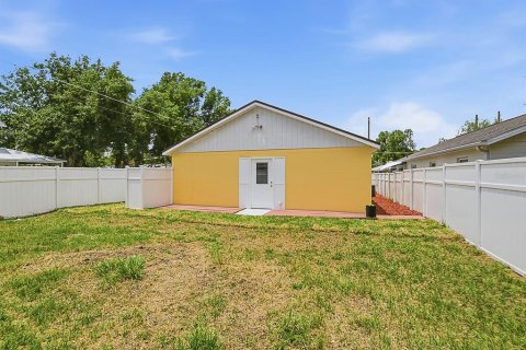 House in Orlando, Florida 3 bedrooms, 103.31 sq.m. № 2198920 - photo 28