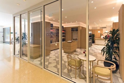 Condo in Miami Beach, Florida, 1 bedroom  № 2035422 - photo 24