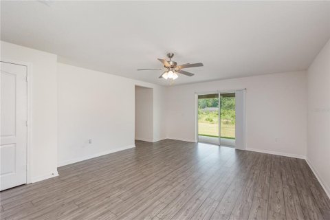 Villa ou maison à vendre à Deltona, Floride: 4 chambres, 171.03 m2 № 1852836 - photo 5