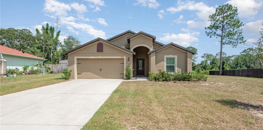 Villa ou maison à Deltona, Floride 4 chambres, 171.03 m2 № 1852836