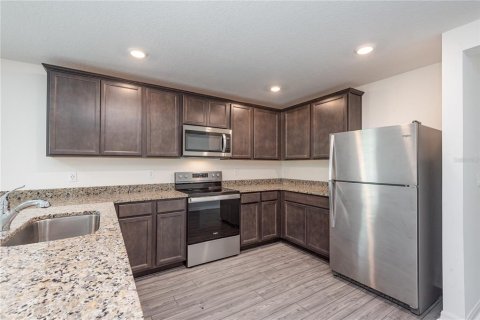 Villa ou maison à vendre à Deltona, Floride: 4 chambres, 171.03 m2 № 1852836 - photo 2