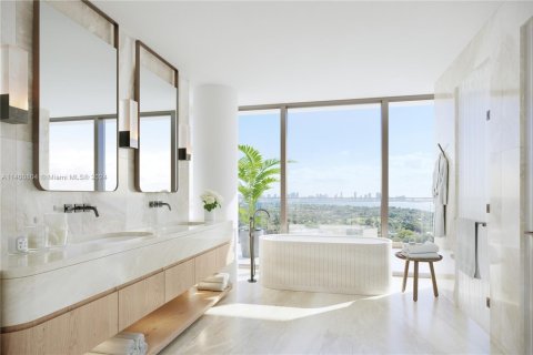 Condominio en venta en Miami Beach, Florida, 4 dormitorios, 353.77 m2 № 1937935 - foto 20