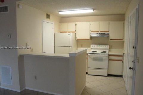 Copropriété à vendre à Pompano Beach, Floride: 1 chambre, 55.74 m2 № 2091361 - photo 7