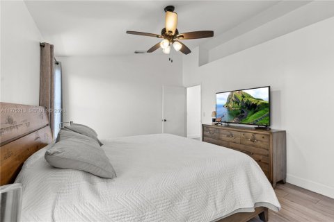 Villa ou maison à vendre à Pembroke Pines, Floride: 3 chambres, 191.1 m2 № 2036204 - photo 17