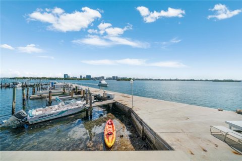 Condominio en venta en North Miami, Florida, 1 dormitorio, 57.6 m2 № 1934532 - foto 24