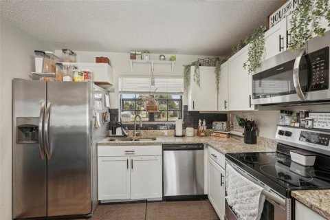 Casa en venta en North Port, Florida, 2 dormitorios, 83.43 m2 № 1755044 - foto 10