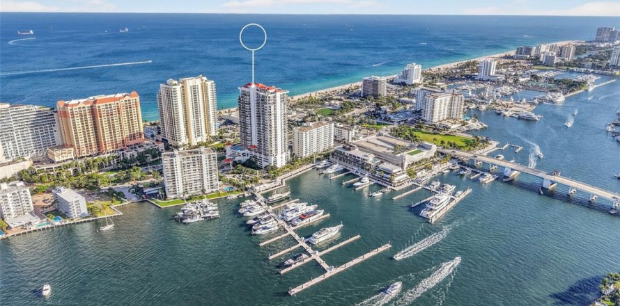 Кондоминиум с 2 спальнями в Форт-Лодердейл, Флорида № 1994980