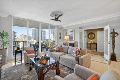 Купить кондоминиум в Форт-Лодердейл, Флорида 2 спальни, 159.98м2, № 1994980 - фото 16