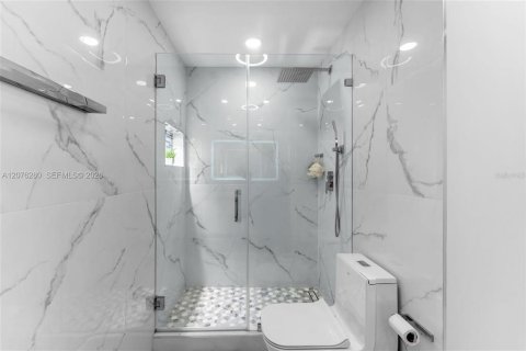 Copropriété à vendre à Miami, Floride: 2 chambres, 90.12 m2 № 2338958 - photo 9