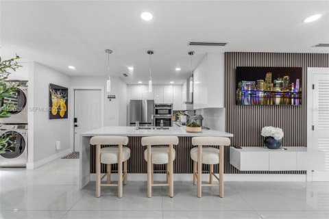 Copropriété à vendre à Miami, Floride: 2 chambres, 90.12 m2 № 2338958 - photo 2