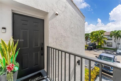 Copropriété à vendre à Miami, Floride: 2 chambres, 90.12 m2 № 2338958 - photo 21