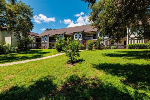 Condo in Clearwater, Florida, 2 bedrooms № 2360734