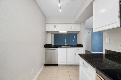 Copropriété à vendre à Palm Harbor, Floride: 1 chambre, 64.47 m2 № 2388333 - photo 16