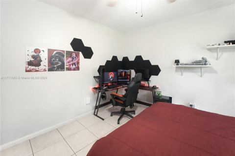 Immobilier commercial à vendre à Miami, Floride: 144 m2 № 2079046 - photo 6