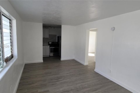 Apartamento en alquiler en Miami, Florida, 2 dormitorios, 78.97 m2 № 2153165 - foto 13
