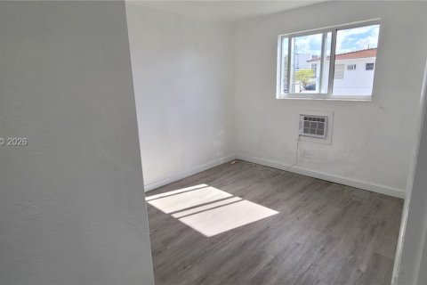 Apartamento en alquiler en Miami, Florida, 2 dormitorios, 78.97 m2 № 2153165 - foto 14