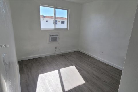 Apartamento en alquiler en Miami, Florida, 2 dormitorios, 78.97 m2 № 2153165 - foto 15