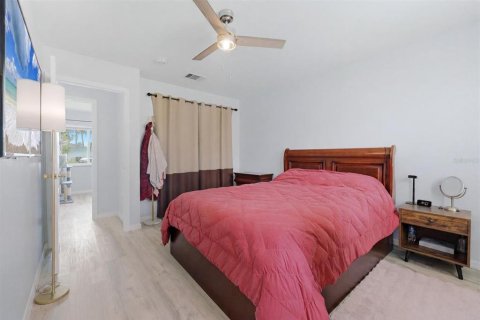 Villa ou maison à vendre à North Port, Floride: 3 chambres, 127.83 m2 № 2150337 - photo 7